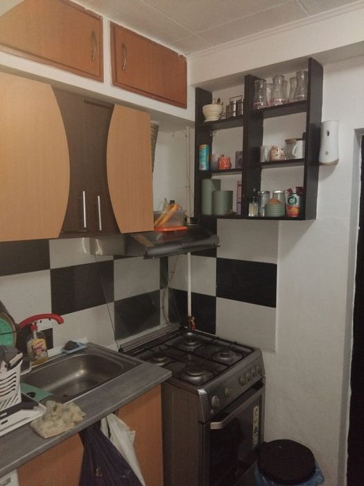 Vând garsoniera Mioveni