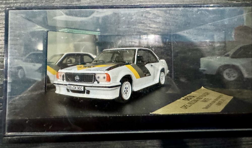 Продавам състезателни колекционерски модели 1/43 HPI Minichamps IXO