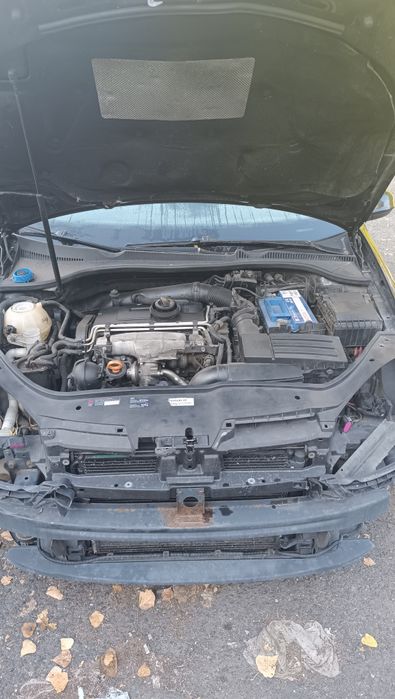 Продавам Голф 5 2.0tdi 140кс. BKD на ЧАСТИ както и Части за други коли
