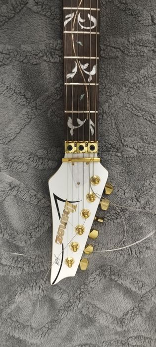 Электрогитара ibanez