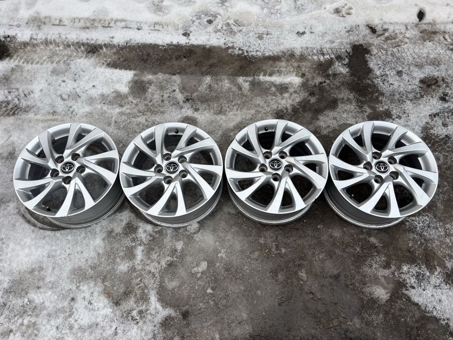 Продам диски R16 Toyota Corolla / диски