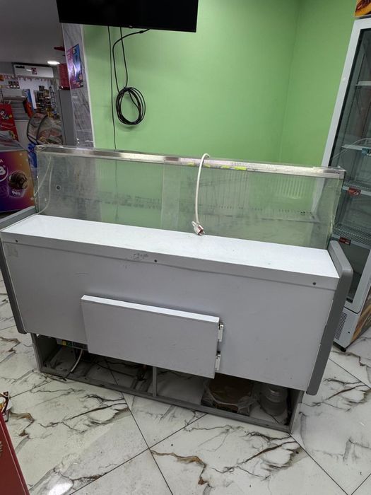 Холодилник с хорошем состоение