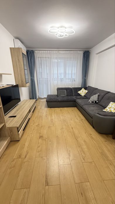 Apartament 2 camere. cu loc de parcare  privat, 3/5, rond Cristalului