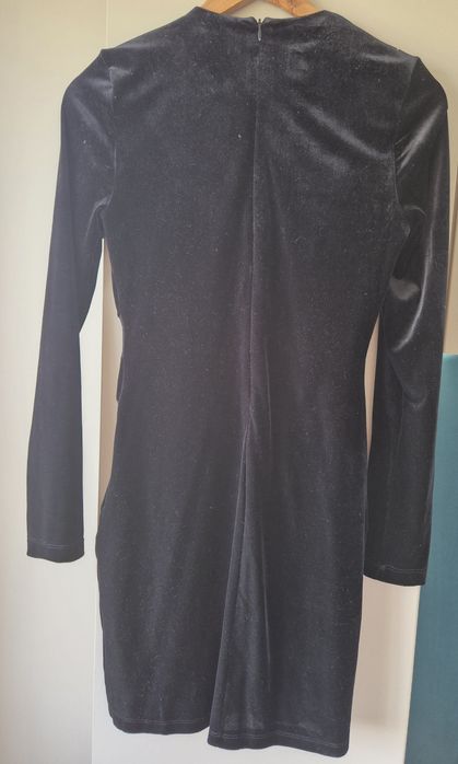 Елегантни дамски рокли