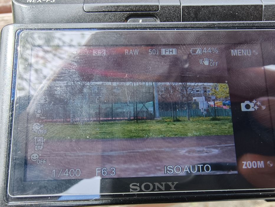 Sony NEX F3 + обектив 27mm/F2.8