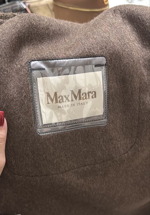 Шубка -Пальто MaxMara размер L