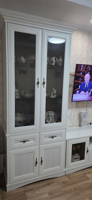 Продам диван и стенку-горку