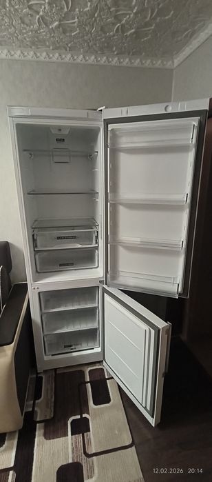 Холодильник Whirlpool