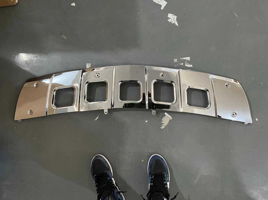 ПРИСТАВКА ЗА БРОНЯ предна броня Mercedes w164 / x164 GL 2009-2012