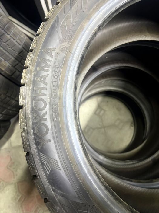 Yokohama 245/45/18 комплект