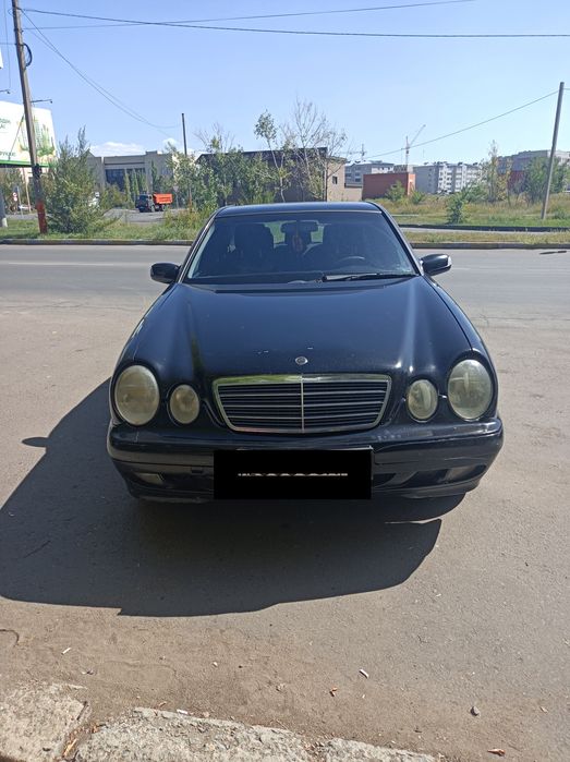 Срочно продам авто Мерседес Е280