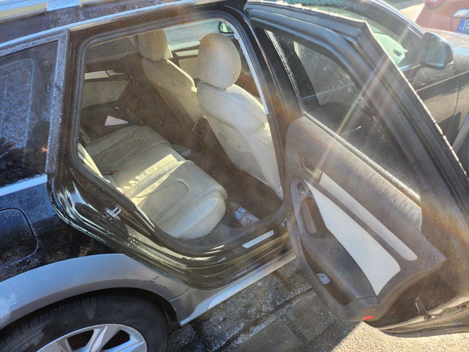 Vând Audi A4 Allroad 2010 – 2.0 TDI 170 CP, quattro, manual