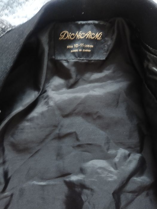 Продам куртку на мальчика