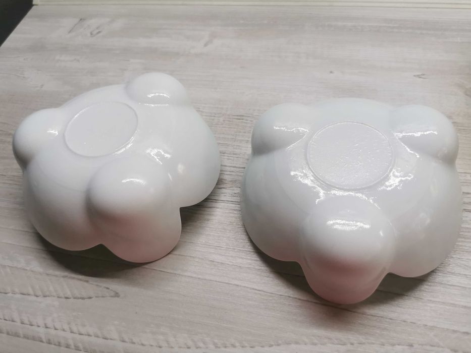 Стъклени купи и плата