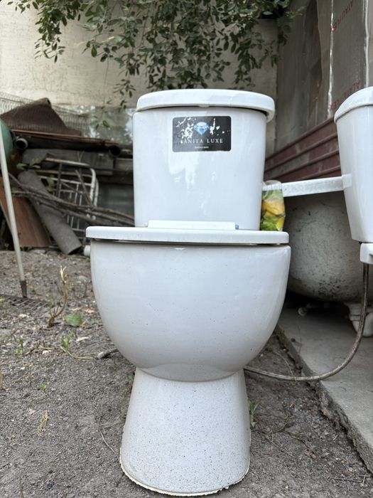 Б/у           унитаз