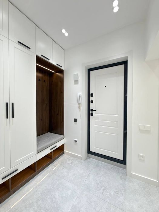 Продается 2в3 ком квартира, ориентир: Гламур ул. Нукусская, 65м²