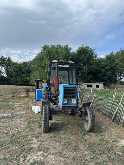 Сатылады МТЗ-80 тракторы + соқа. Продается трактор МТЗ-80+плуг.