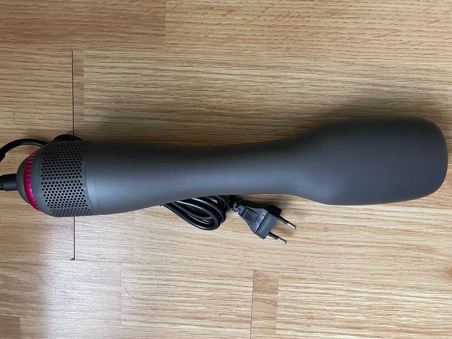 Perie electrica de par Regal Bliss pentru volum si indreptare rapida