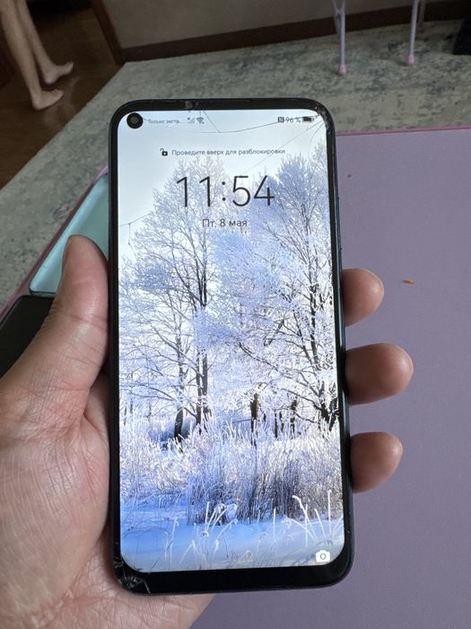 Продам Huawei P40 lite