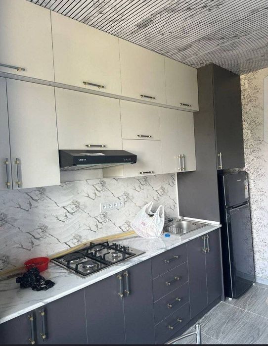 Novzada 2 honali kvartira bor