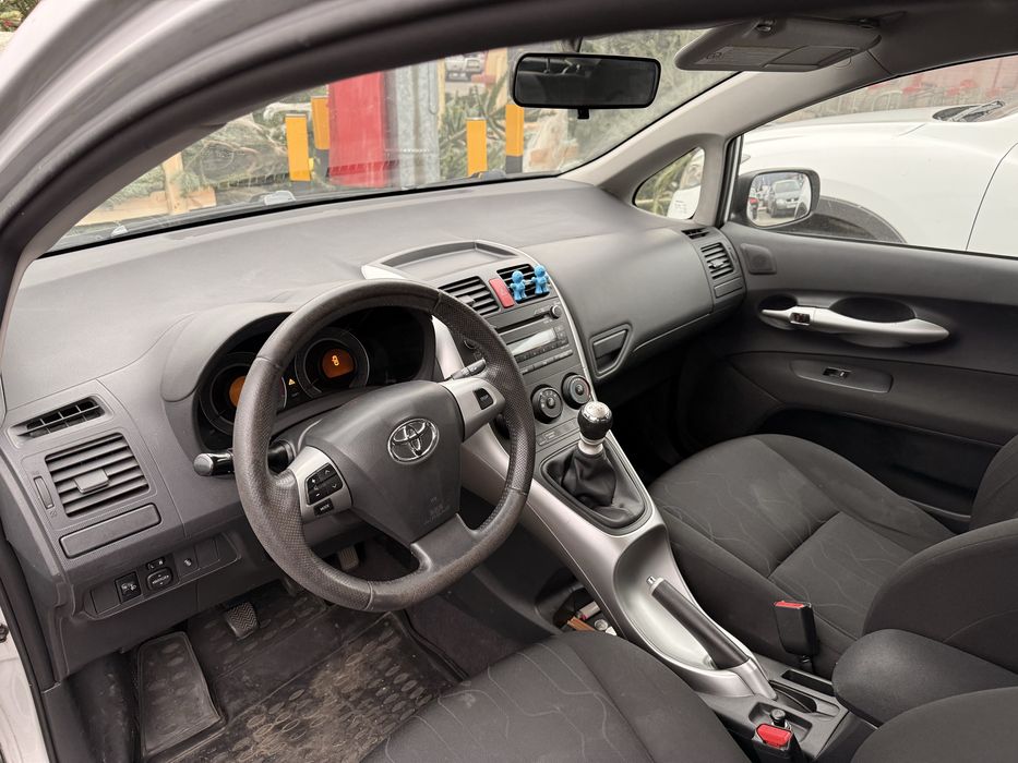 Vand Toyota Auris 2010