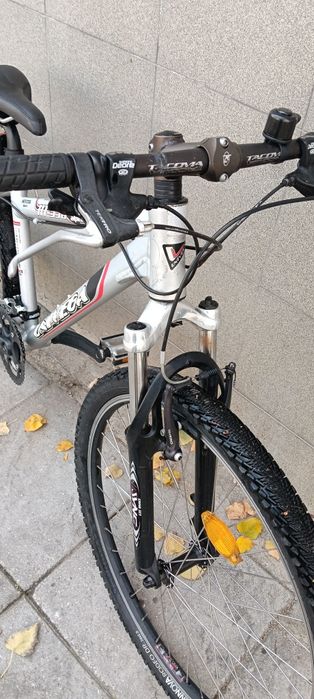 Продавам немски алуминиев велосипед 26 цола,40 см