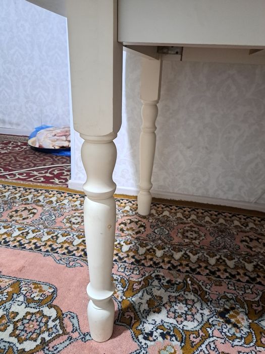 Продаётся раздвижной стол