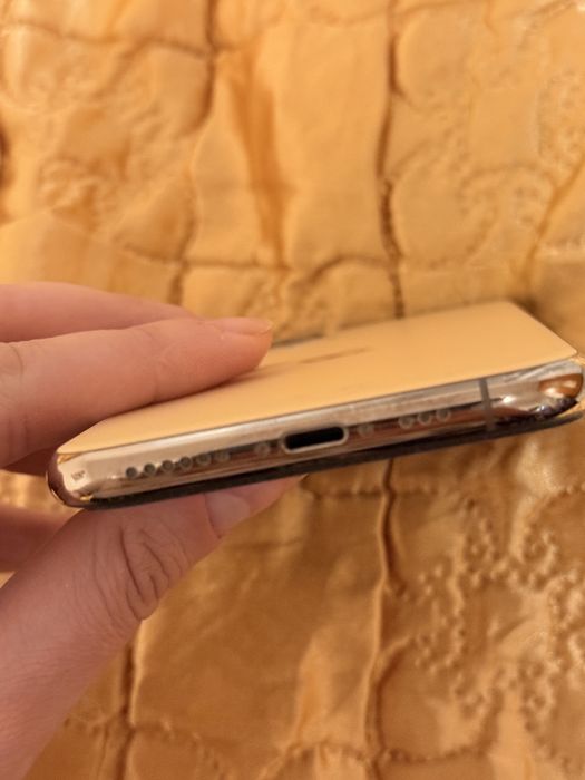 Iphone 11 Pro telefon mobil cu husa de protectie