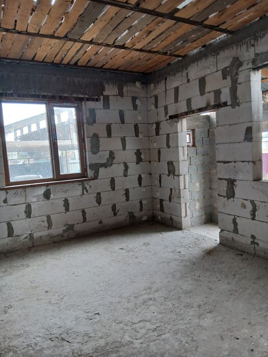 продам 2 этажный дом