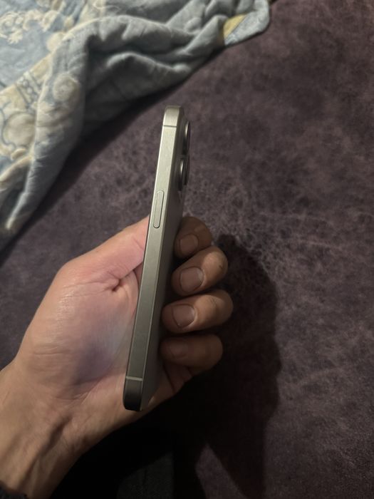 Продам Iphone 15 pro в идеале