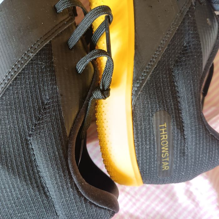 Маратонки Адидас,черно-жълти US 14,EUR 49