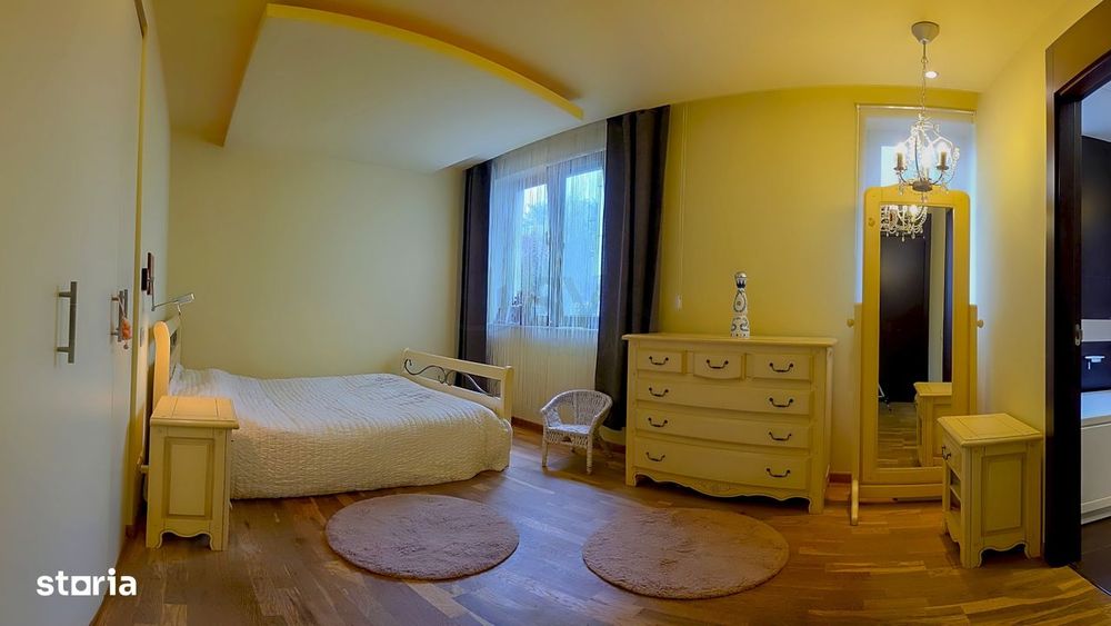 Apartament 5 camere cu gradina privata