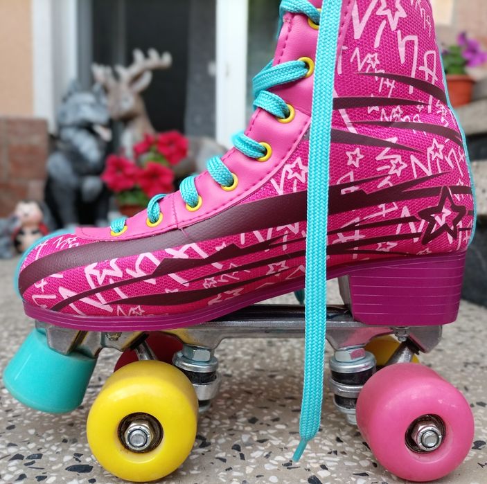 Ролкови кънки за момиче