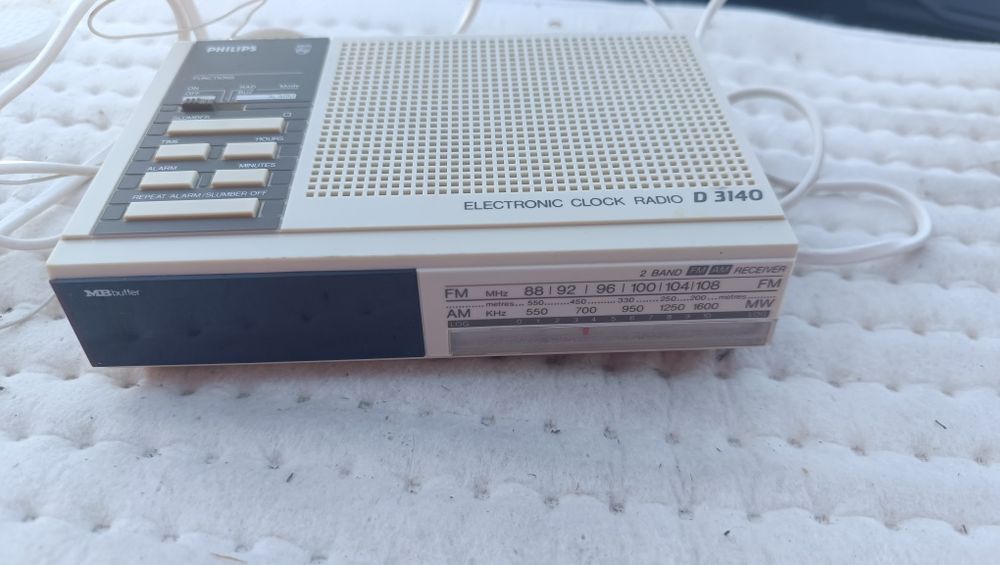 Radio portabil Tento Quartz 406,radio cu ceas Philips