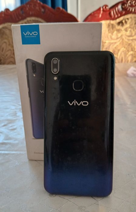 Продам смартфон Vivo