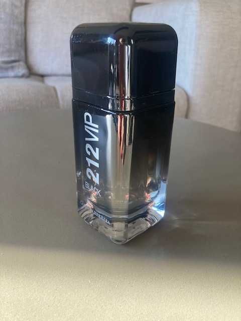 Парфюм Carolina Herrera Men 212 VIP Black 100ml