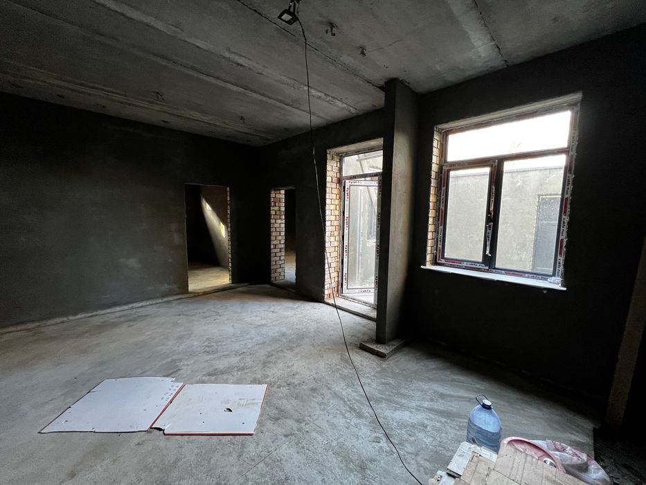 Таунхаус — Звёздная махалля (первая линия, сторона Танкового)