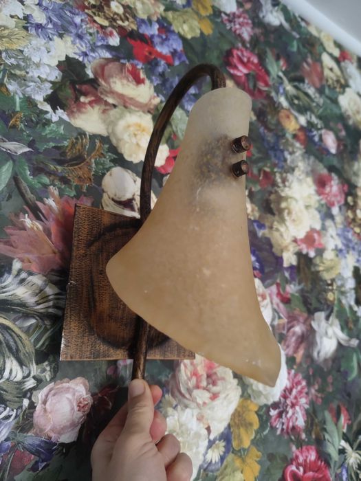 lampa de perete, aplică