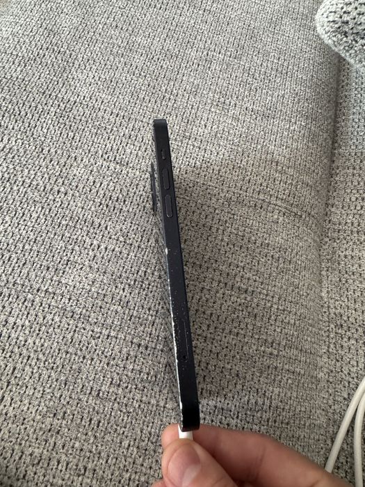 Iphone 12 simplu ….