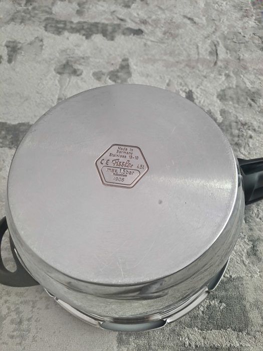 Fissler Vitavit set oale sub presiune 4.5 l si 6 l Germania