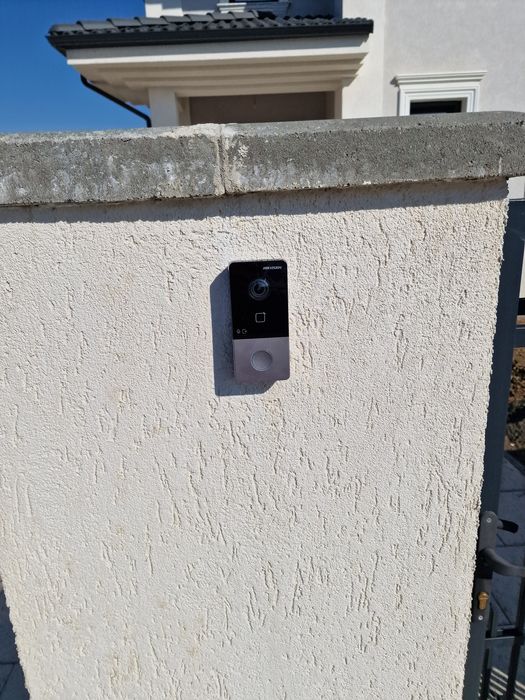 Camere, alarme, interfoane, automatizari porti