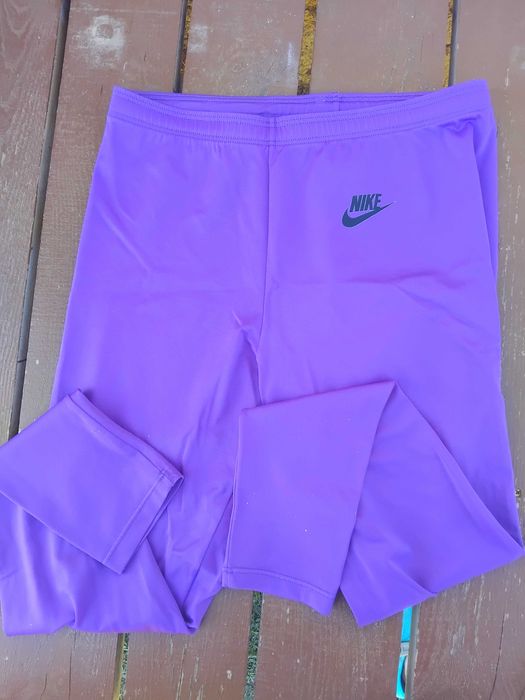NIKE  - оригинален клин