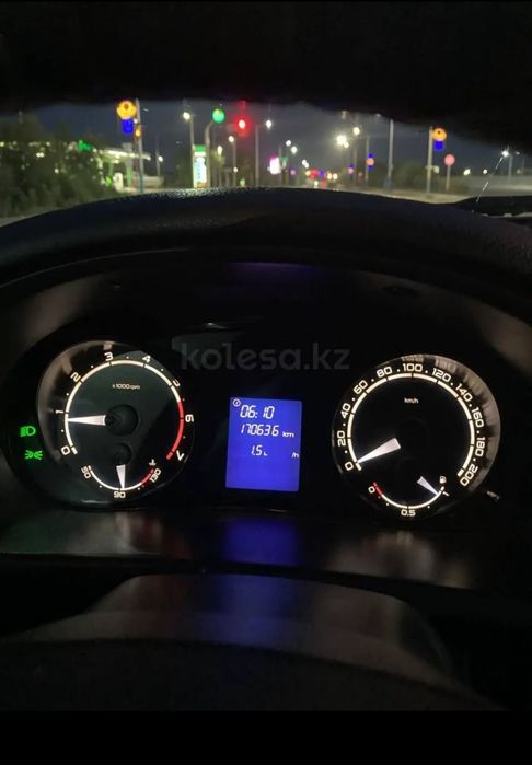 Продам машину приора 2