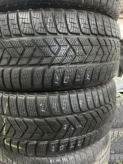 Гуми 245/45/19 Pirelli 4 броя зимни