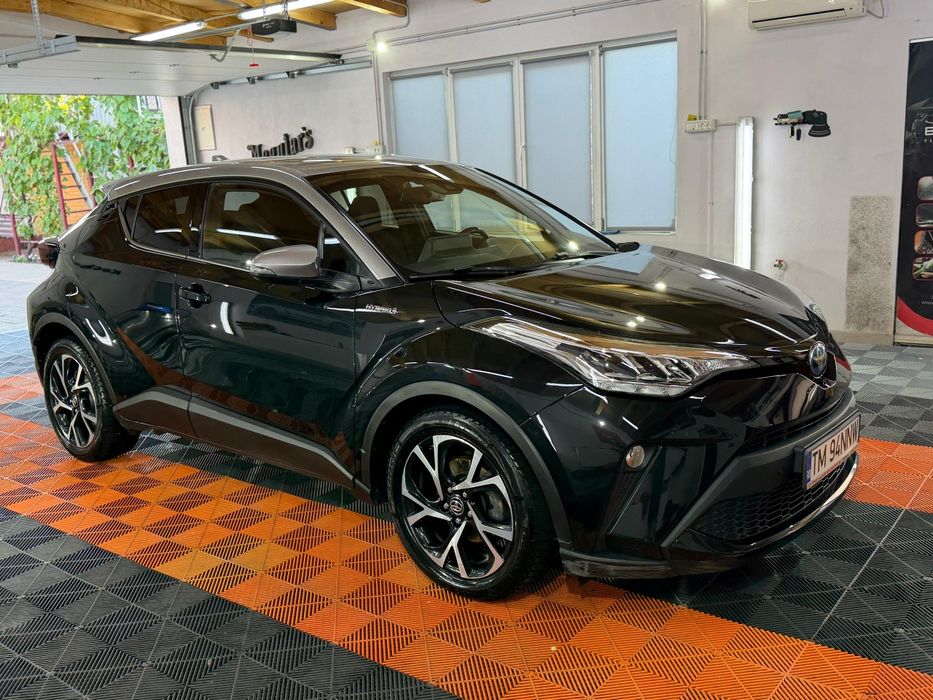 TOYOTA C-HR 2020 — imagine 2