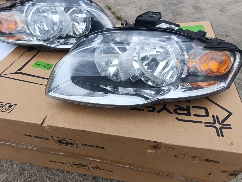 Комплект фарове Ауди А4 Б7 / Audi A4 B7