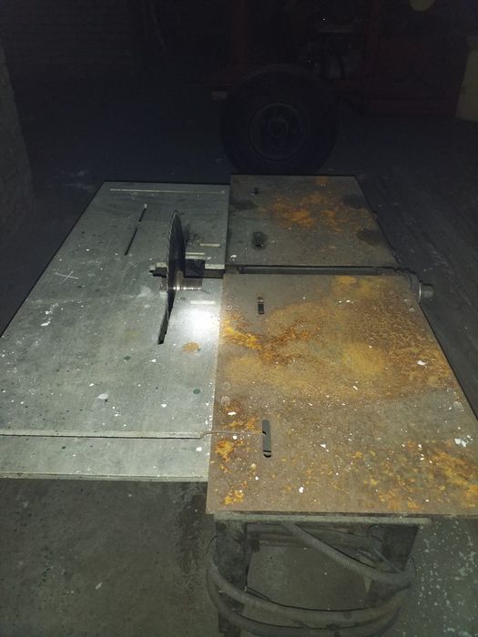 Станок деревообрабатывающий