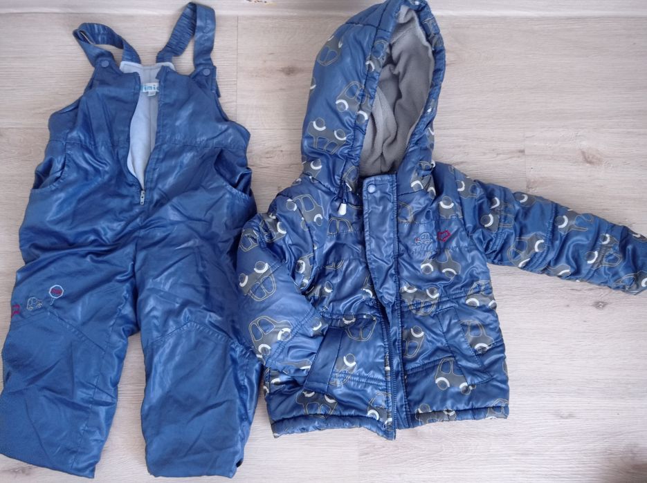 Продам весенние комбинезоны на мальчика