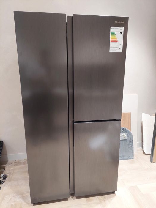 Холодильник Samsung RH69DG805EB1WT