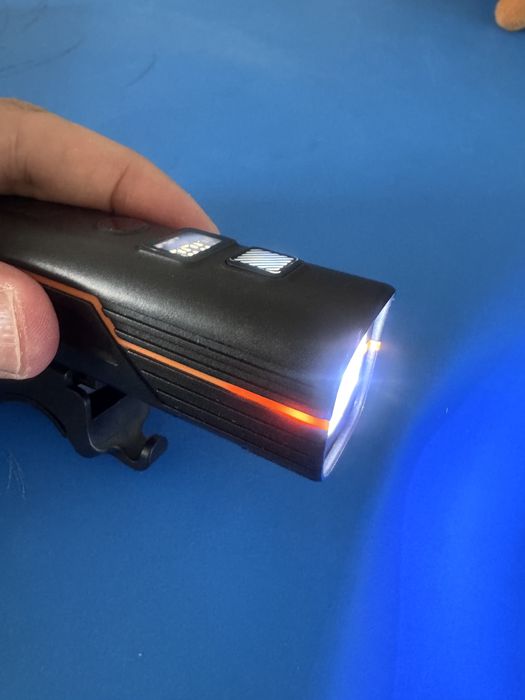 Велосипедный фонарик